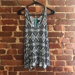 Tribal print flowy tank top
